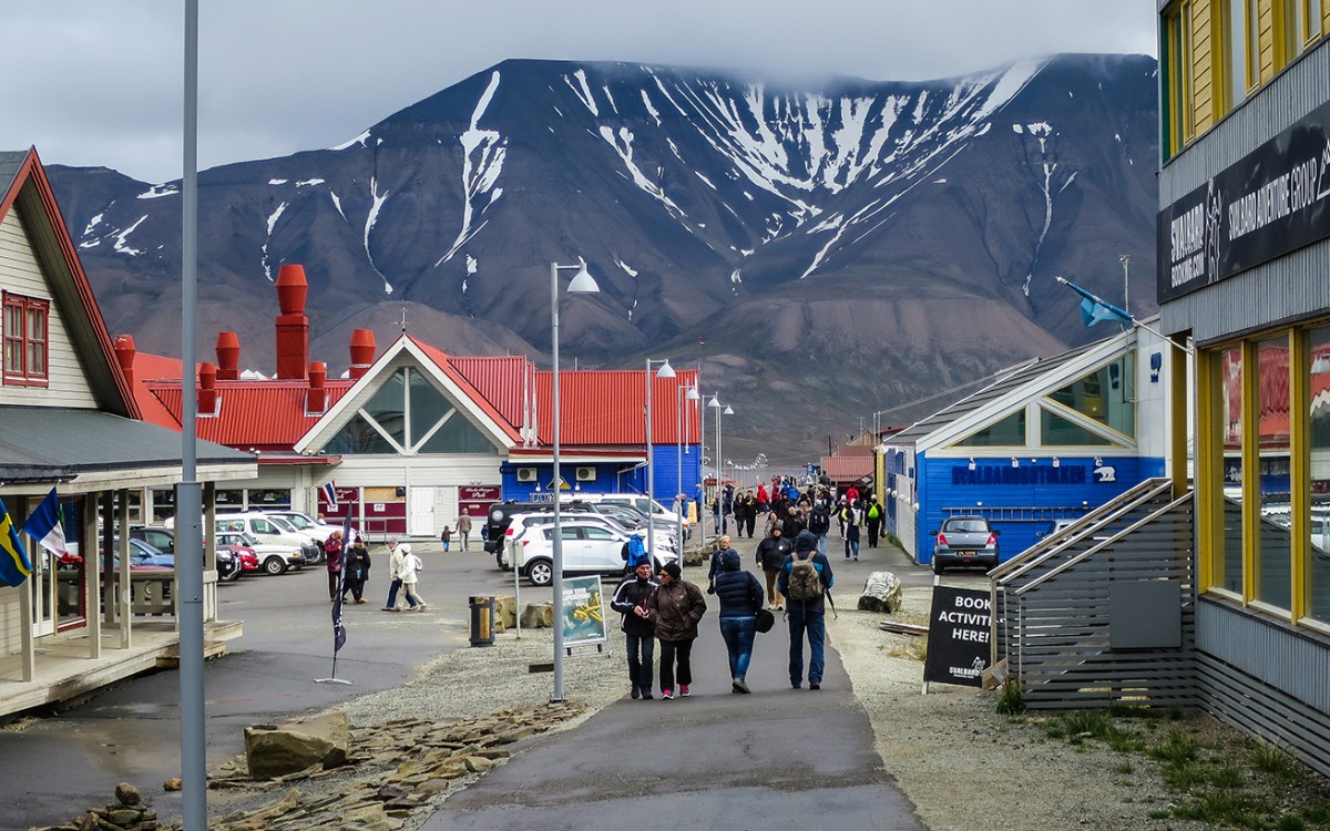 Longyearbyen. Foto: Jarle Røssland / Visit Svalbard / nordnorge.com Longyearbyen. Foto: Jarle Røssland / Visit Svalbard / nordnorge.com