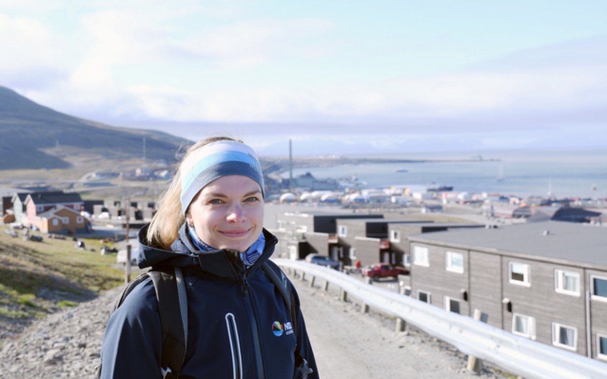 Julia Olsen i Longyearbyen. Foto: Thoralf Fagertun