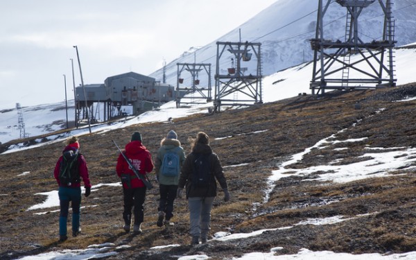 Svalbards hovednæringsvei har skiftet fra kulldrift til reiseliv. Foto: LP Lorentz / Visit Svalbard